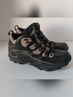 Patagonia Hiking Shoes Men’s Size 12 Brown Black Trail Outdoor Leather Lace-Up